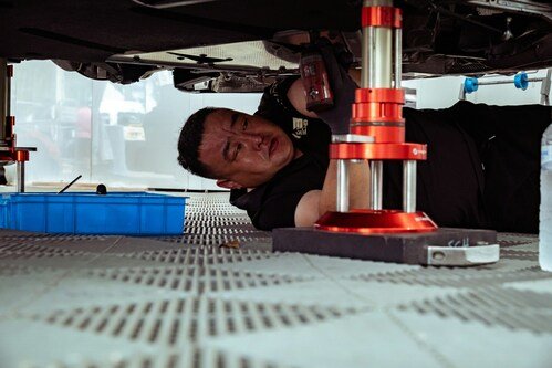 What a Car Jack Can Teach You About Engineering Genius